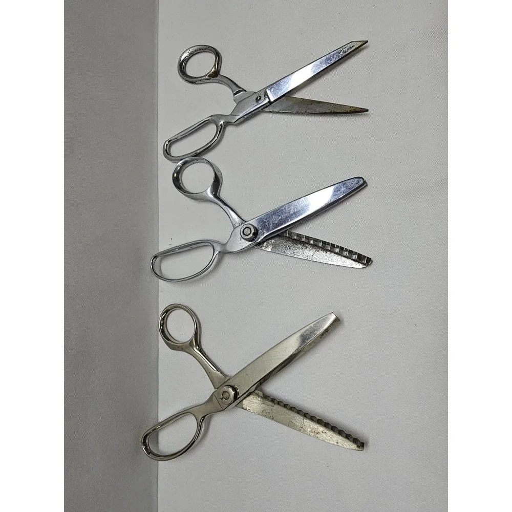 vintage sewing and pinking shears scissors‎
